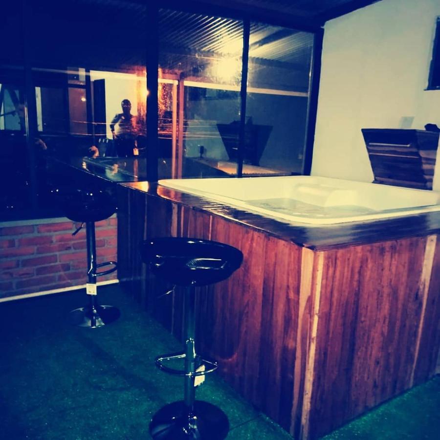 Hostal Spa Casa De Piedra Con Jacuzzi Santa Rosa de Cabal Exterior photo